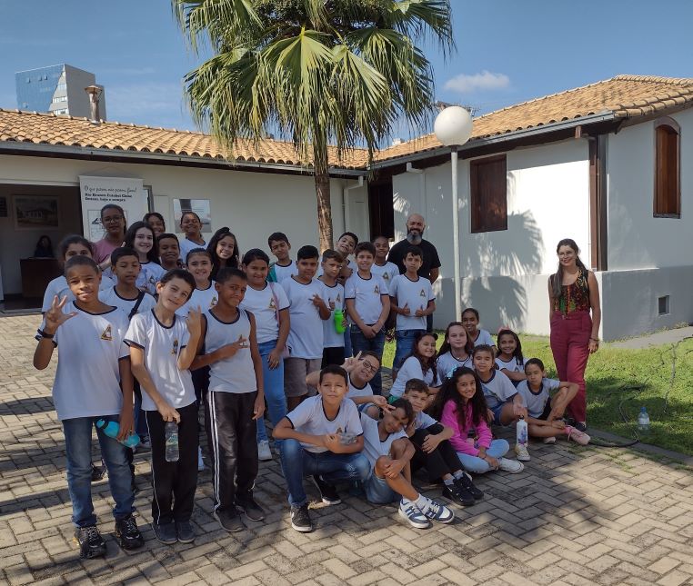 api-modulos/fotos/img/galeria_cat_culturais_493/493/12499/ESCOLA MUNICIPAL VEREADOR BOSCO MENDONÇA - BOM JEUS DO PARÁ, PROF, JOSIANE, 04.04.2023 (16).jpg